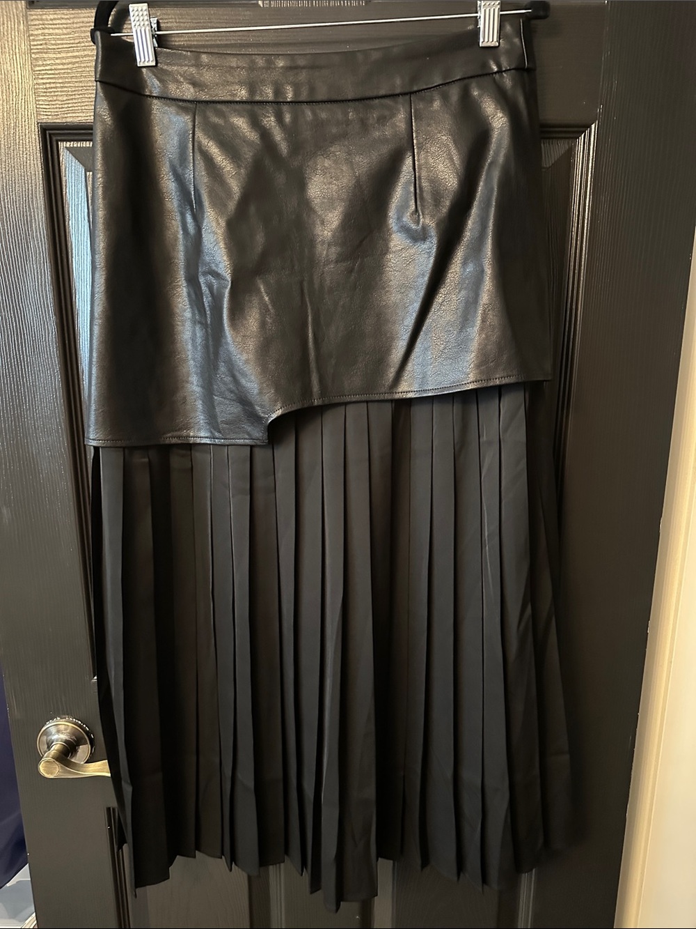 Pleated Faux Leather Overlay Midi Skirt - Black, Large